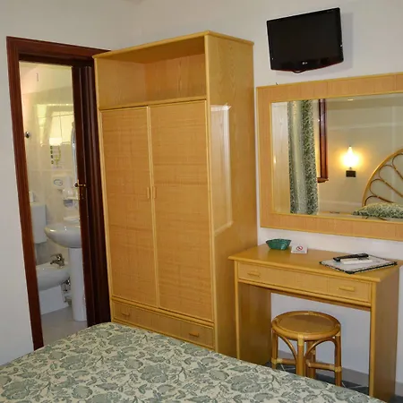 Hotel Danila 3*